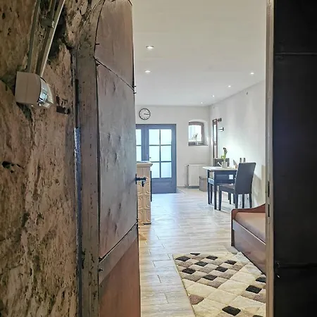Guest house Apartman *