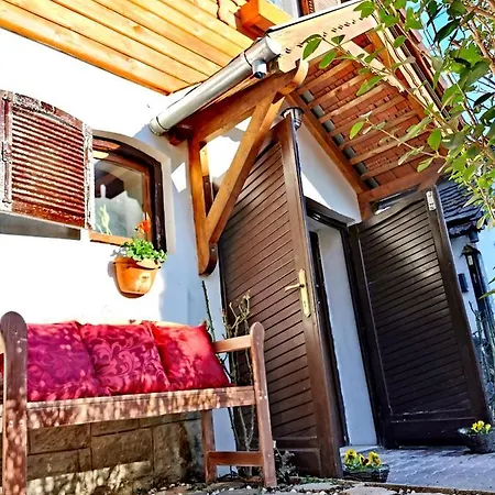 Apartman * Zebegény