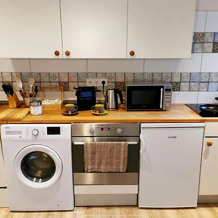 Apartman * Zebegeny